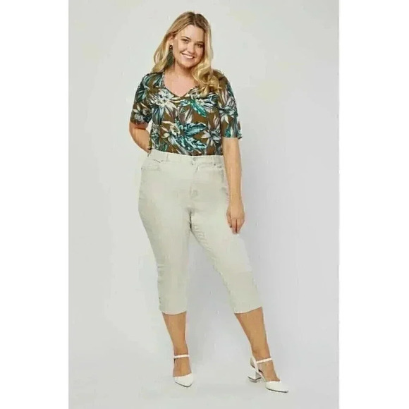 Gloria Vanderbilt Amanda Women 18 Classic Rise Capri Jeans Beige Stretch NEW - Picture 11 of 11